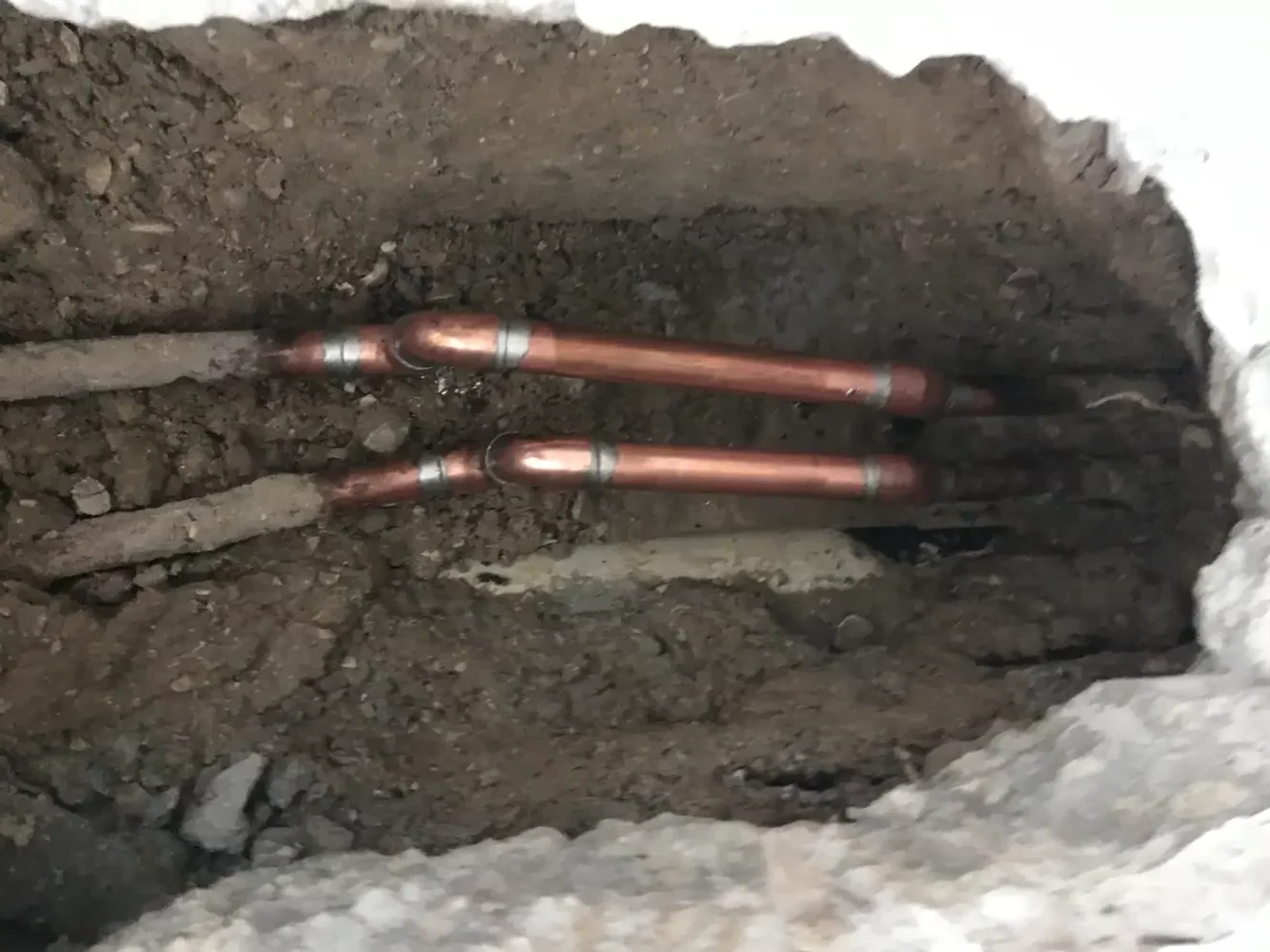 Open Slab With Two Copper Lines ((leak Detection Leak Repair))
