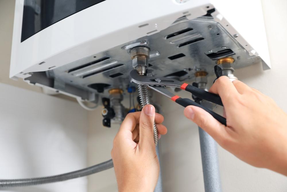 Tankless vs. Traditional Water Heaters: Which Is Better for Florida Homes?